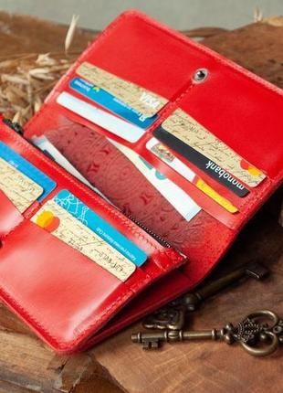 Зручний довгий шкіряний гаманець жіночий з орнаментом тиснення червоний9 фото