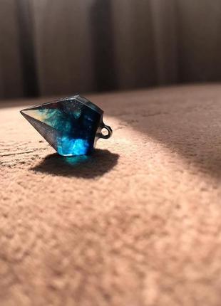 Невероятный и загадочный кристалл «хамелеон» синего цвета2 фото