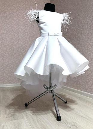 Детские платья разные цвета со шлейфом