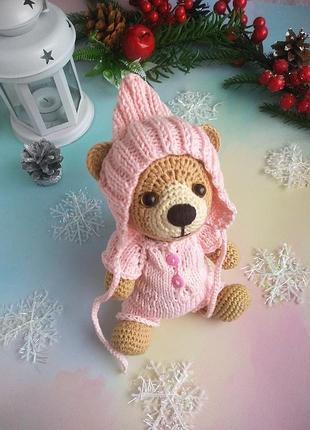 Ведмедик в піжамі.