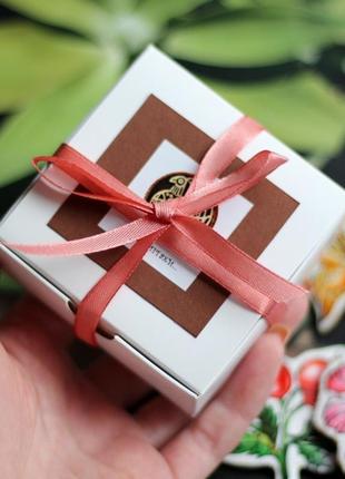 Серьги треугольники из эбенового дерева.лак.серебряный гвоздик.подарок девушке