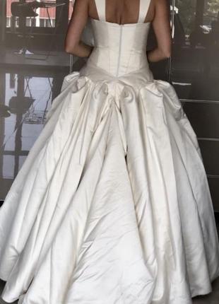 Свадебное брендовое платье4 фото