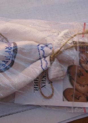 Набор скандинавских рун для гадания из природной глины с книжкой и мешочком для хранения