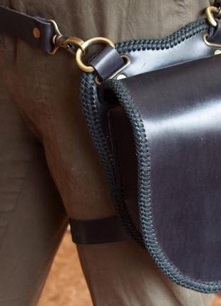 Черная кожаная набедренная сумка, сумка на пояс, мото сумка, черная сумка8 фото