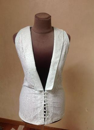 Піджак з гіпюру мережива. м'ятного кольору.