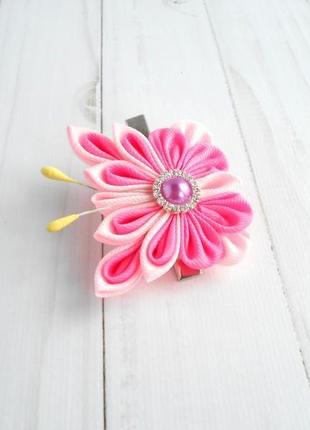 Розовая заколка канзаши с бабочкой украшение для волос подарок девочке на день рождение зажим3 фото
