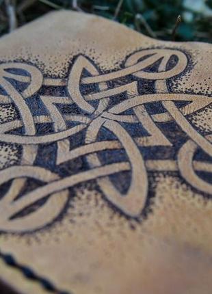 Гаманець кельтський, портмоне з кельтським орнаментом, тонкий гаманець, гаманець шкіряний м'який2 фото