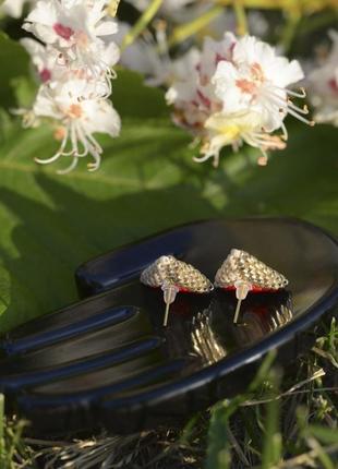Трикутні бісерні сережки гвоздики, сережки з японського бісеру miyuki10 фото