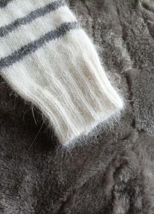 Женский вязаный свитер джемпер ангора пушистый кролик4 фото