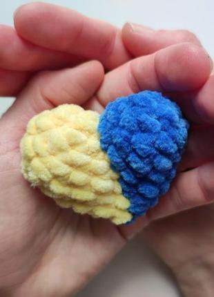 Желто-голубое сердце брелок6 фото