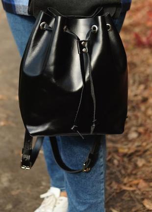 Черный кожаный рюкзак3 фото