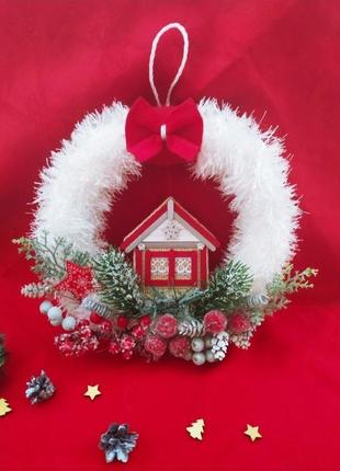 Різдвяний вінок з будиночком новорічний вінок вінок на двері7 фото