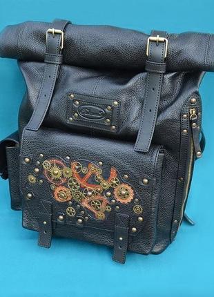 Чорний шкіряний рюкзак "стімпанк" зі скручуванням2 фото