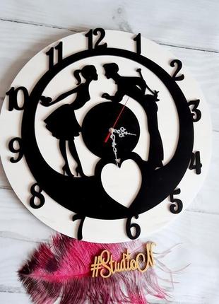 Часы настенные"влюбленные" из дерева 50 см