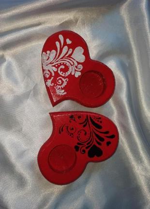 Набір дерев'яних підсвічників у вигляді двох сердець, валентинки з розписом5 фото