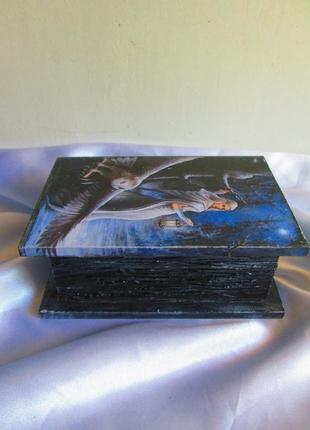 Шкатулка-книга ′зимняя сказка′, подарок маме, жене,сувенир7 фото
