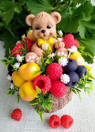 Сувенірне мило, букет "ведмедик в ягодах"