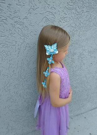 Голубое праздничное украшение для волос заколка канзаши с бабочкой на фотосессию подарок девочке6 фото