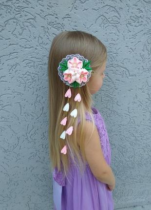 Розовая заколка с цветами на фотосессию красивое нарядное украшение для волос подарок девочке6 фото
