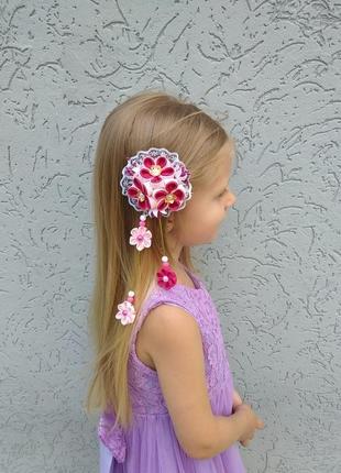 Рожева шпилька з квітами канзаші прикраса для волосся на фотосесію подарунок дівчинці на день народження8 фото