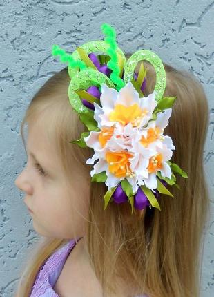 Ободок с цветами на праздник весны подарок девочке на 8 марта обруч для волос с нарциссами крокусами