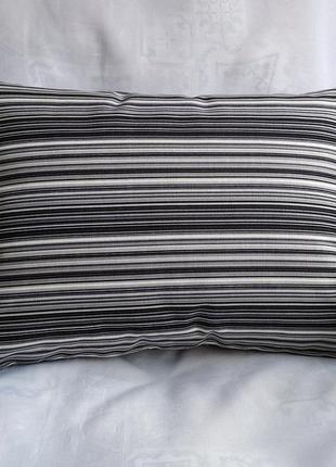 Декоративна подушка 30*45 см чорно  сіра смужка з цупкої тканини1 фото