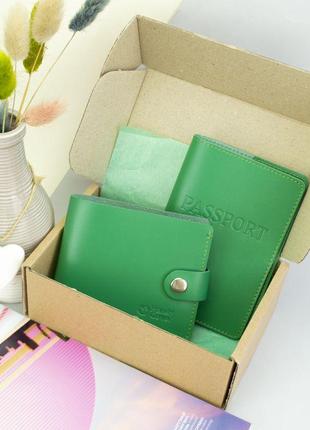 Подарунковий жіночий набір №56: обкладинка на паспорт + портмоне hc0042 (зелений)1 фото