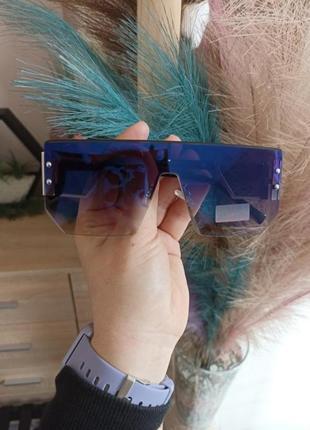 Солнцезащитные очки хамелеоны rebecca moore 💙🩵1 фото