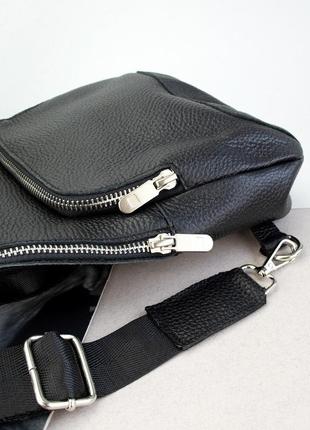Сумка-рюкзак мужская кожаная handycover s302 черная через плечо6 фото