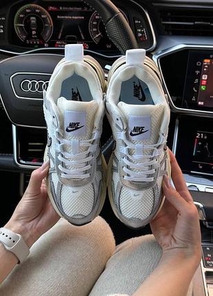 Женские кроссовки nike wide runtekk wmns white silver6 фото