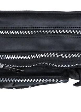 Кожаная поясная сумка на три отделения tarwa ra-1560-4lx черная с металлическим фастексом6 фото