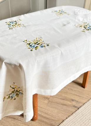 Скатерть с вышивкой, дизайн “цветочные мотивы” голубые (135*180 см)-tablecloth-78