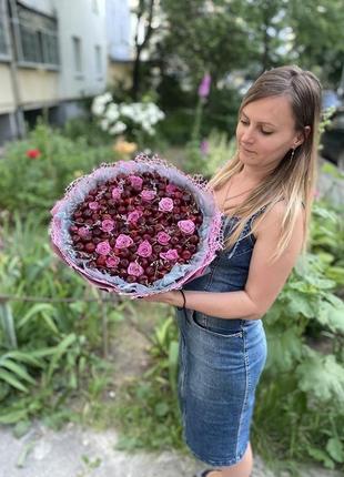 Фруктовий букет спокуса з черешнею