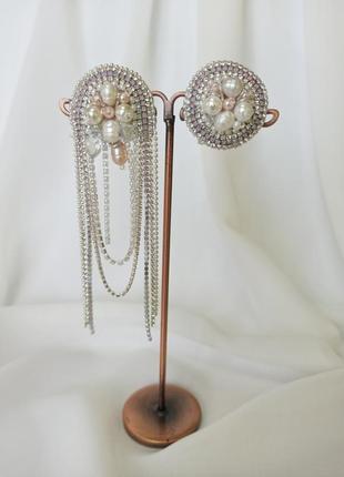 Асиметричні сережки з страз білого кольору, весільні сережки, моно сережка 11 см, сет з трьох сережо5 фото