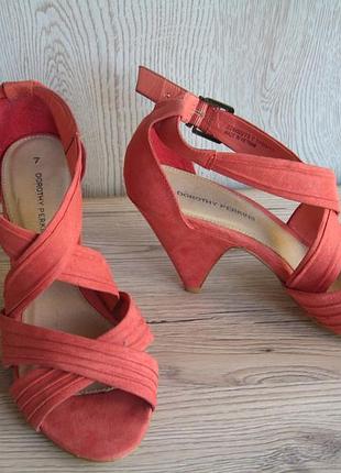 Красные туфли dorothy perkins