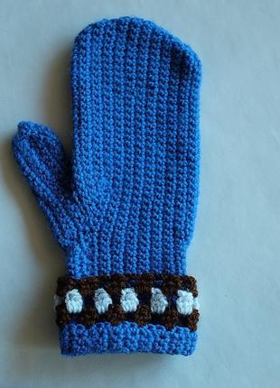 Стильні жіночі рукавиці в'язані гачком3 фото