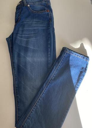 Джинси скіні