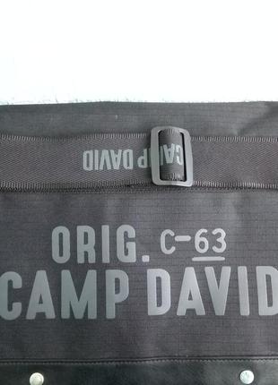 Чоловіча сумка на широкому плечевому ремені.
camp david.4 фото