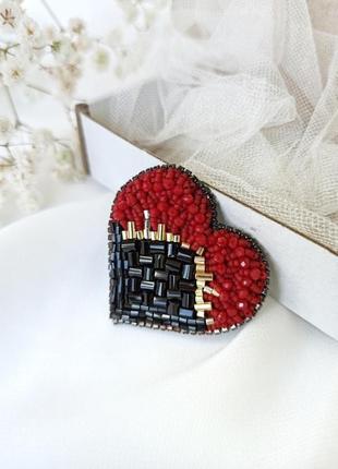 Брошь сердце украина бордово-черного цвета, сердце из бисера, оригинальный подарок на любой праздник5 фото