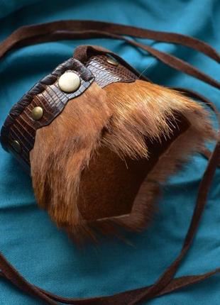 Стильный кожаный браслет из кожи игуаны и меха лисы6 фото