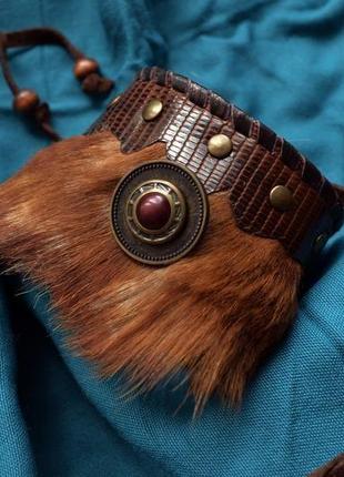 Стильный кожаный браслет из кожи игуаны и меха лисы5 фото