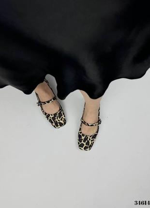 Изысканные кожаные леопардовые балетки мери джейн с ремешком2 фото