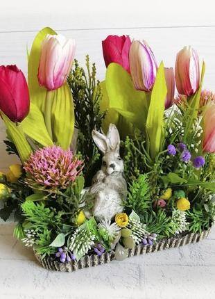 Цветочная композиция с кроликом пасхальный декор для украшения дома на пасху3 фото