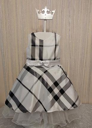 Шикарне пишне ошатне плаття біле з чорним