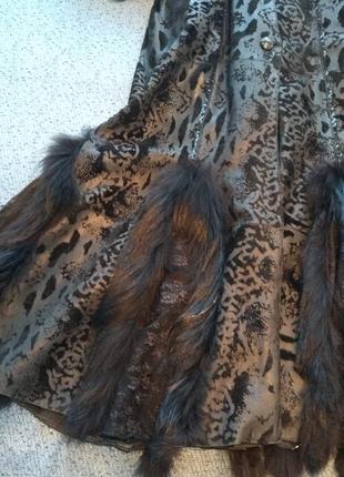 Шикарное длинное кожаное пальто отороченное мехом3 фото