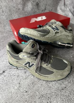 Кроссовки new balance 2002r