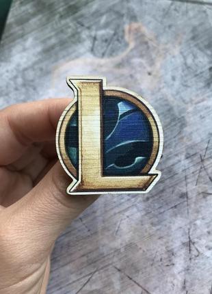 Дерев'яний значок "league of legends"