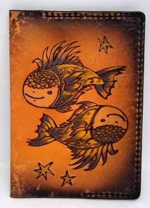Кожаная обложка на паспорт рыбы, подарок любимому, обложка с рыбами, ручная работа