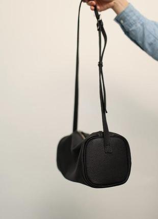 Чорна шкіряна сумка, жіноча сумка зі шкіри, чорна сумка кросбоді, стильна сумка3 фото