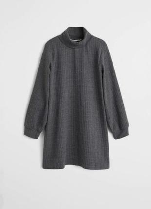 Трендовое трикотажное платье для девочки mango